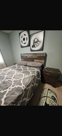 Bed full night stand mattress 1
