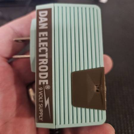 Dan Electrode 9v Variable Pedal Power Supply 1