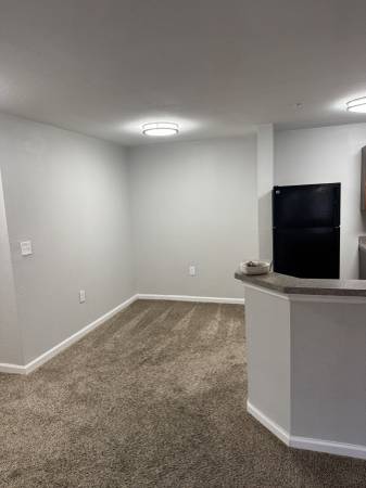 $1,480 / 1br - 725ft2 - 1 bed Classic Unit E33 (Kingsport)63892766637315120
