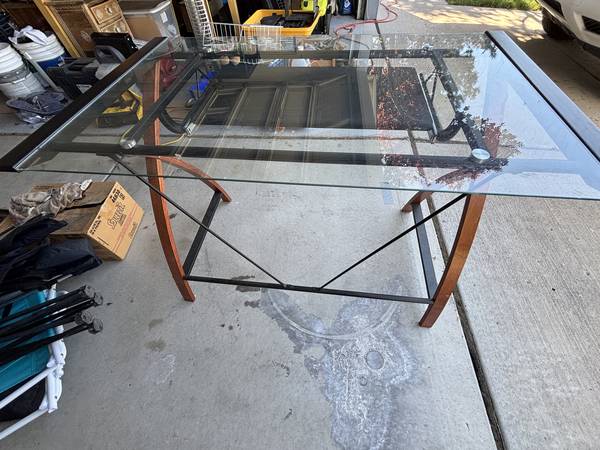 Desk 1