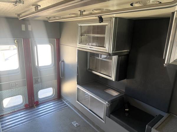 1998 Ford Econoline Ambulance - Photo 11