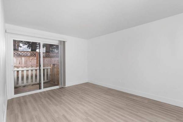 $1,775 / 3br - 1102ft2 - Oversized Tubs, Private Back Yard*, Playground, Clubhouse (Hazel Dell)63672637282435120