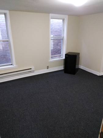 $195 / 1br - 225ft2 - Private Room for Rent – Utilities Included (Waverly)63694853551363122