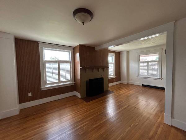 Clarence duplex apartment 1