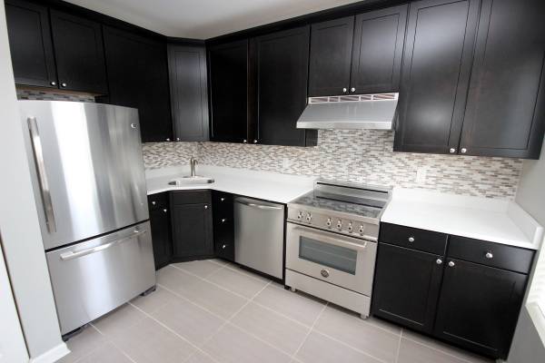 $2,498 / 2br - BEAUTIFUL HOME Right in the Shadyside Area!!! 2-Bed, 2-Bath!! (Shadyside, Pittsburgh)64013532993665121