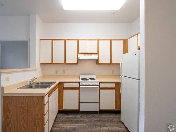 $1,456 / 1br - 517ft2 - Unbeatable Senior Lifestyle: 55+ Apts with Pool & BBQ Areas (vallejo / benicia)64030488322307120
