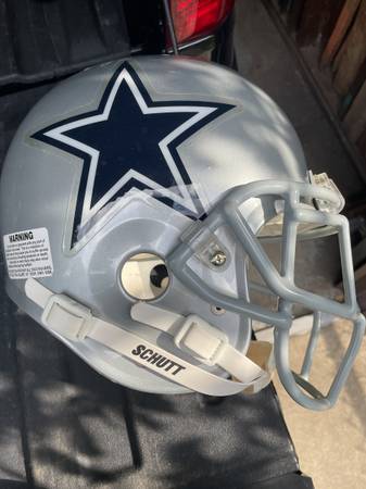 Cowboys helmet 1