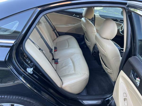 Hyundai Sonata Limited 2011 - $4,95063612709718531122