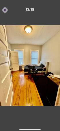 $2,650 / 4br - 1650ft2 - Grad stufents looking for roomate  1 block Frm Umass Lowell North Campus (Lowell / Umass Lowell North Campus)63863135251841124