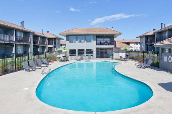 $1,593 / 2br - 943ft2 - Move-In Special: 6 Weeks FREE | Rent from $1,240!63660444527489122