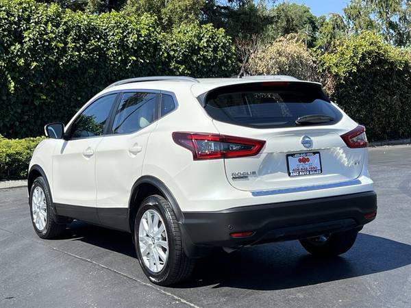 2022 Nissan Rogue Sport SV, Low Miles, well maintained & clean title - $18,77763471009754881122