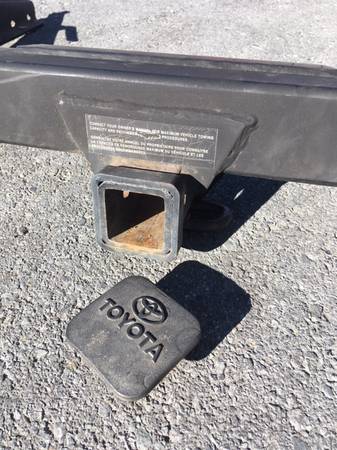 Toyota SUV tow bar receiver, excellent shape, fits most Toyota SUV's 1