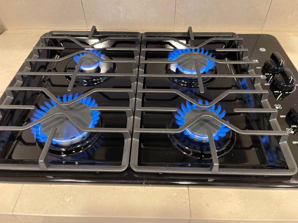 Appliance Installer – Wall Ovens, Microwaves, Cooktops – Licensed & In 1