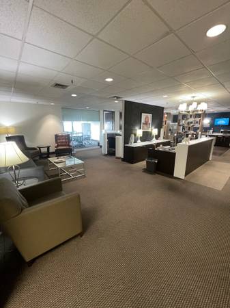 $800 🏙️ Oficinas icónicas en Clark Tower – Oficina privada - Código promocional 932 (Memphis, TN)63761650427777122