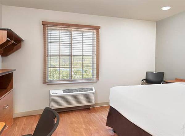 $1,200 / 1br - Extended Stay - Weekly or Monthly Rate! Free Coffee, Wifi - Furnished (Chattanooga)63993075993346122