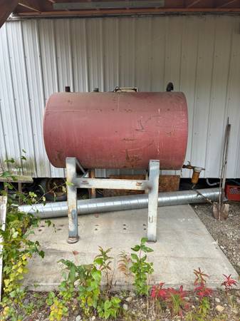 300 gallon fuel barrel w stand& fuel filter 1