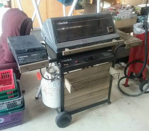 Char-Broil Bar-B-Que 1