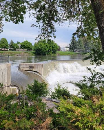 LOOKING FOR Nice Home for our Family 1