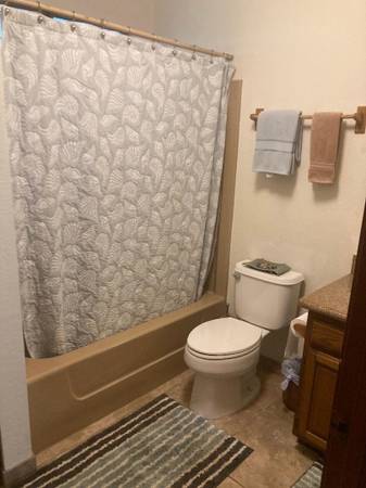 $3,200 / 2br - 2 bedroom/1bath (Kahaluu)63686745463811120