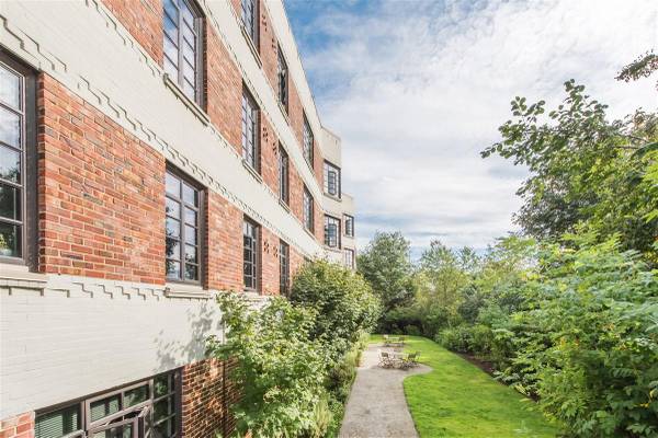 $2,195 / 1br - 670ft2 - Nearby Greenway Trails, Hardwood floors throughout, Community Room (Capitol Hill)63995108100610123