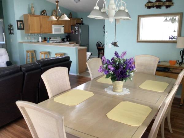 $4,600 / 2br - 1150ft2 - 2 Bd. 2 Bath Villa / Villages , Fl63768124721923123