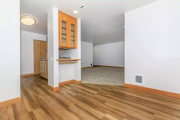 $1,699 / 1br - 950ft2 - Where memories are made: Experience our spacious 1 BR. (University Place)64031136077954124