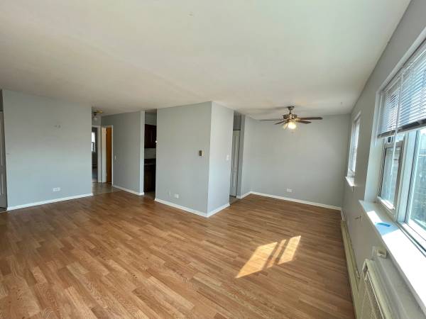 $1,500 / 1br - 750ft2 - GREAT PRICE LARGE 1BED  CONDO (Edgewater)64041810115842122