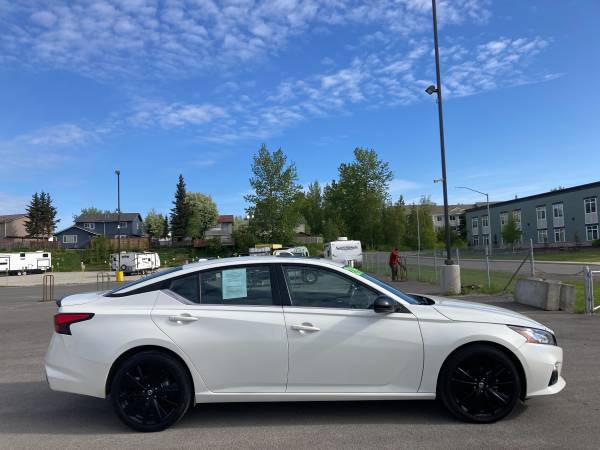 2022 Nissan Altima 2.5 SR AWD - $22,999 (Anchorage)63442813179521123