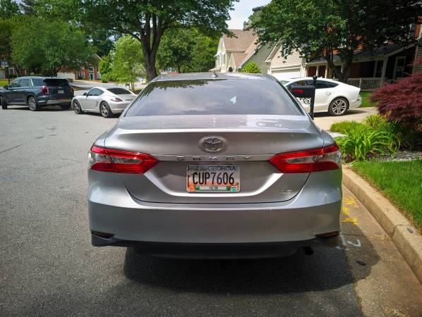2019 Toyota Camry LE (asientos de cuero, Android Auto/CarPlay, ¡MÁS!) - $19,000 (Alpharetta)63621327555841123