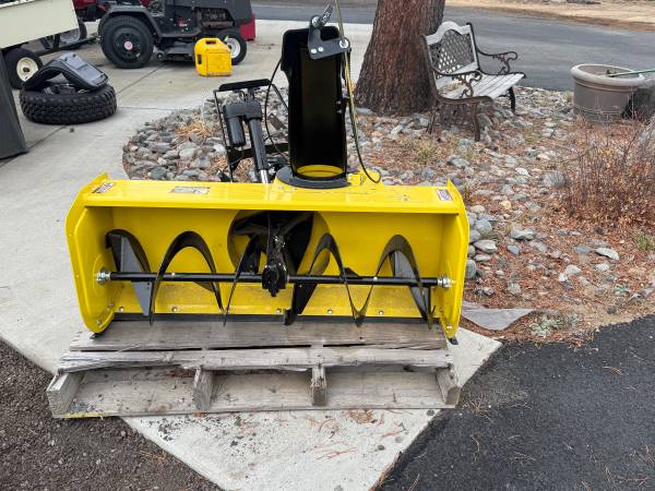 John Deere 44" Snow Blower attachment setup. 1