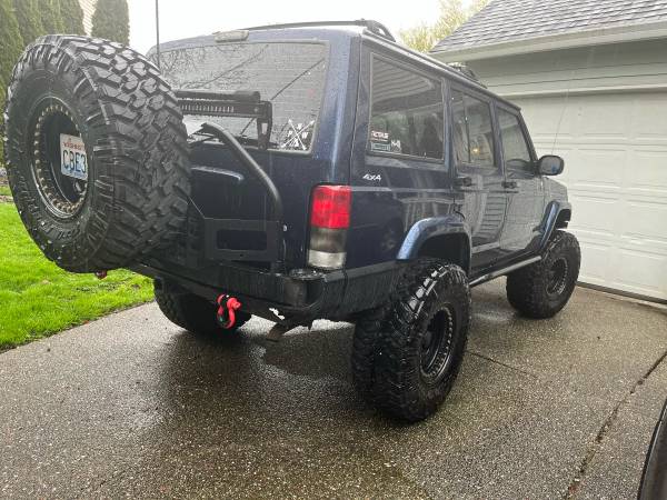 Jeep cherokee - $12,500 (Marysville)63624395682051123