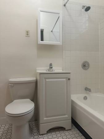 $1,175 STUDIO $1,207 ..Updated Edgewater Apartments! (-Edgewater 5820 N.Kenmore , Chicago, Uptown)63898599305859123