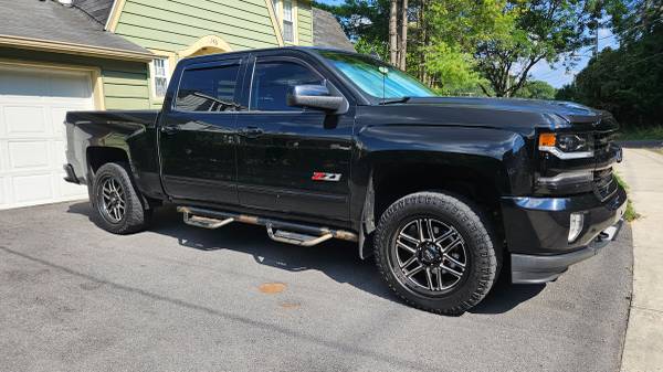 2018 Silverado 1500 LTZ Z71 Midnight Edition - $21,90063442738205571123