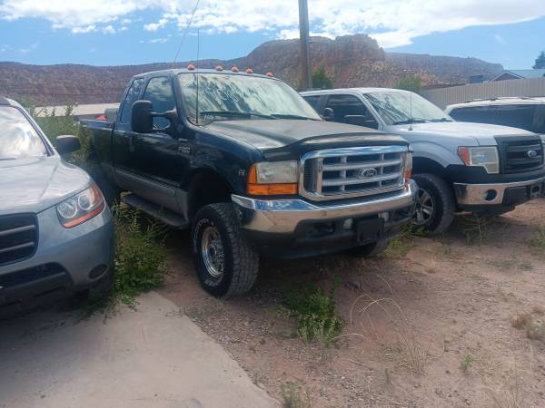 2001 Ford F350 with a V10 runs and drives excellent. 1