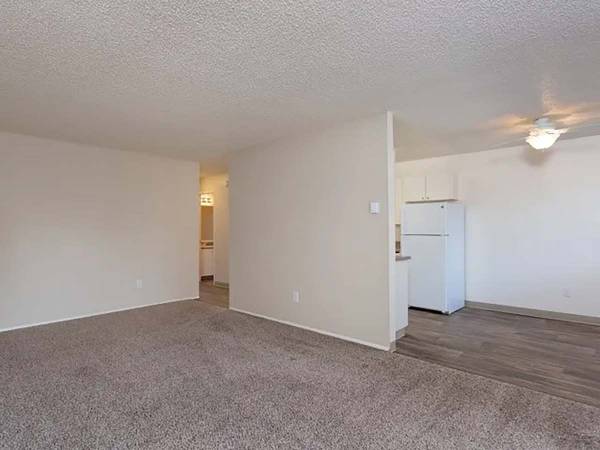 $1,745 / 2br - 819ft2 - On-Site Laundry Facilities, Non Smoking Community, Ceiling Fan (9555 SW Allen Blvd, Beaverton, OR)63845978112387121