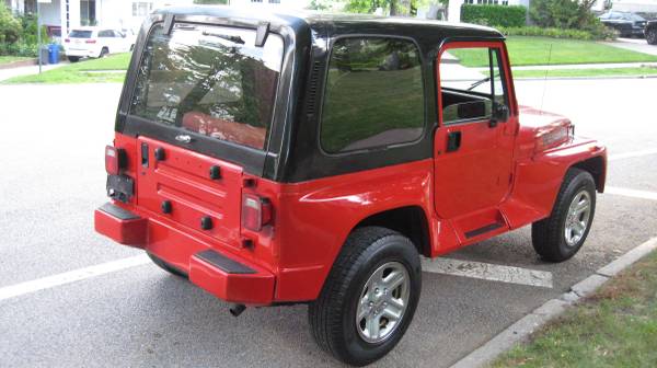 1991 Jeep Wrangler Renegade YJ 4X4 Hard Top Convertible Drives Great - $5,400 (Kew Gardens ny)63614660143617121