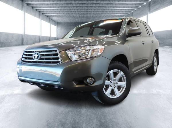2010 Toyota Highlander SE - ¡BUENO/MALO/NO CREDITO OK! - $14,999 (+ Escondido Auto Super Center)63618392577155121