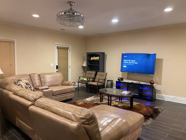 $1,075 / 1br - 975ft2 - Beautiful Basement Furnished w/Full Bath (Mableton)63975297893507121