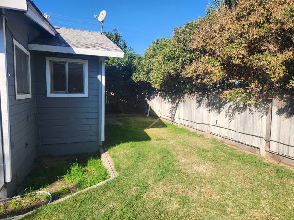 $1,600 / 2br - 1100ft2 - 2 Bed 1 Bath, 1100 sqft House (Waterford)64021481705474123