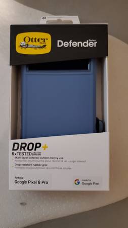Otterbox Defender case for Google Pixel 8 Pro 1