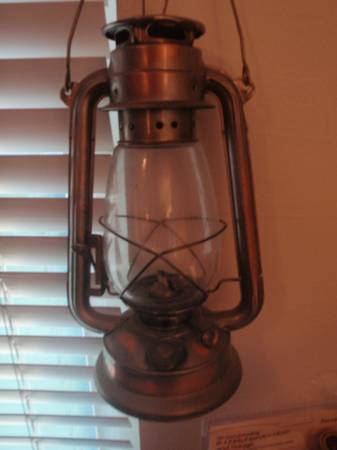 2 lámparas de aceite antiguas en venta en Oceanside (dos) - $100 (Oceanside, CA.)63471142037251122