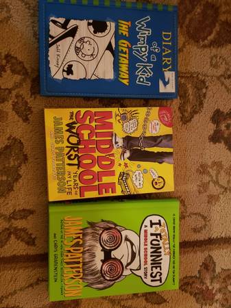 Middle School Story and Diary of Wimpy Kid Books 1