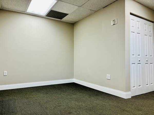 $1,000 Office space for rent in Waldorf (Lakeview)63611883762433121