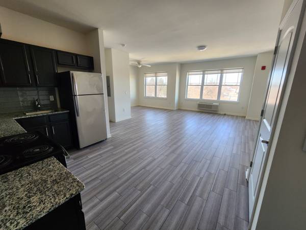 $1800.00 / 600ft2 - Clean Studio APT near Rutgers J&J RWJ New Brunswick63762871075585120