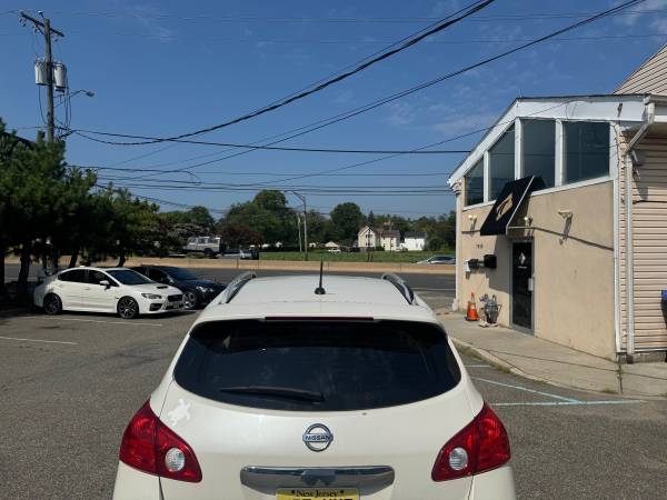 2015 Nissan Rogue - $4,800 (NO NECESITA NADA)63470614560769121