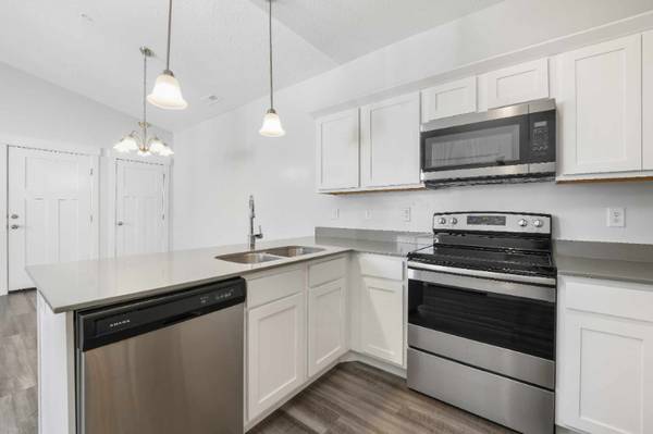$1999.00 / 3br - 1272ft2 - Brand New Condo63671040534275124