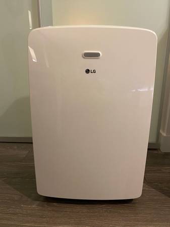 LG Portable Air Conditioner with Remote - 10,000 BTU 1