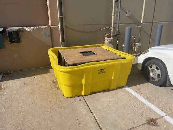 IBC Spill Containment Pallet - 400 gallons 1