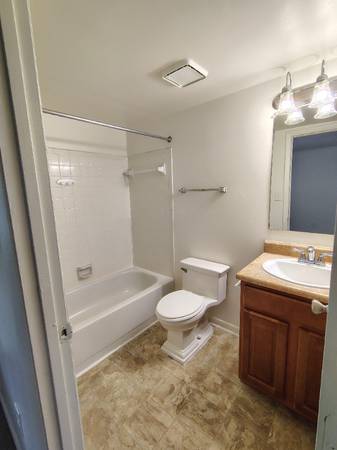 $1221.00 / 3br - 1032ft2 - Spacious 3 Bed 2 Bath Unit in Lynchburg, VA - $1221/mo - WAITLIST Avai63851970694915124