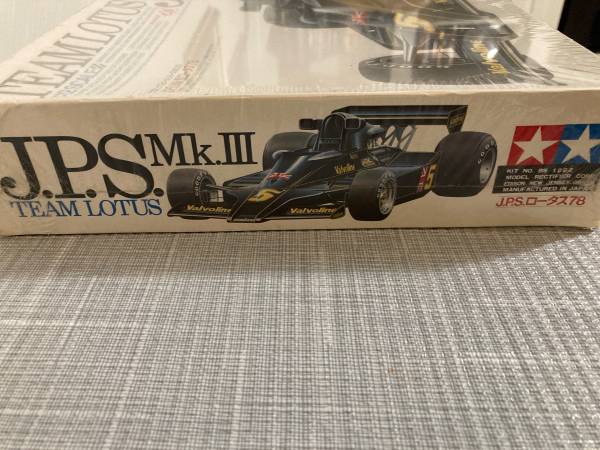 TEAM LOTUS J.P.S. Mk. III TAMIYA Model Kit 1:12 Scale - toys